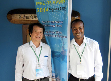 G.J.Paraison with Prof.Kudoh at IEEE VTS APWC 2014, Yoho Beach, Taipei